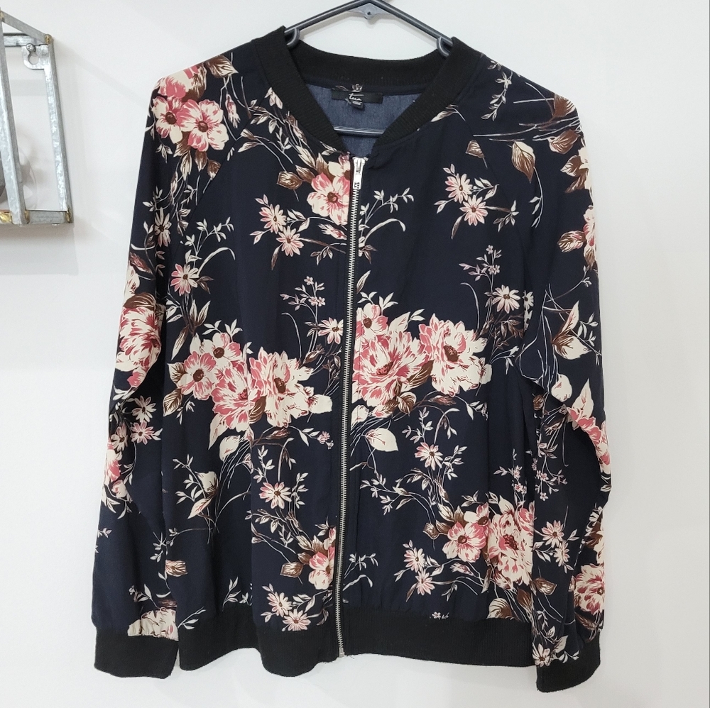 Tua Floral Lightweight Bomber Jacket